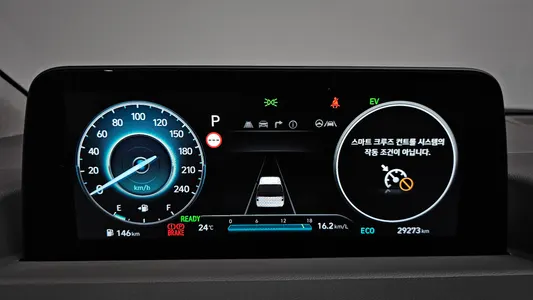 Hyundai Staria HEV 1.6 7 2024 8