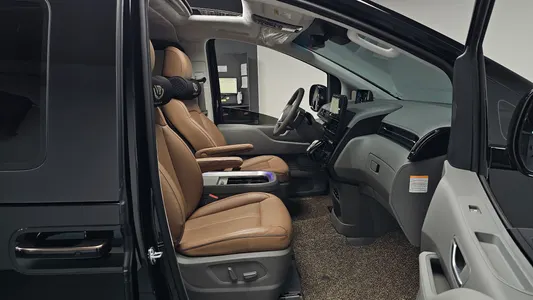 Hyundai Staria HEV 1.6 7 2024 27