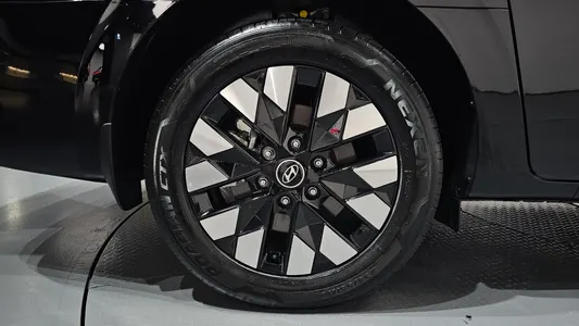 Hyundai Staria HEV 1.6 7 2024 22