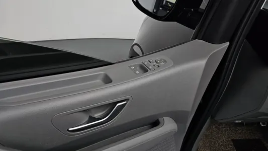 Hyundai Staria HEV 1.6 7 2024 34