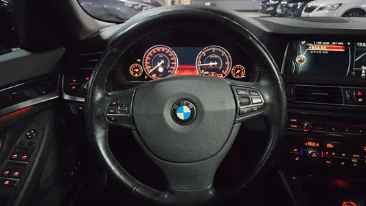 BMW 5 Series (F10) 520d xDrive M 2016 10