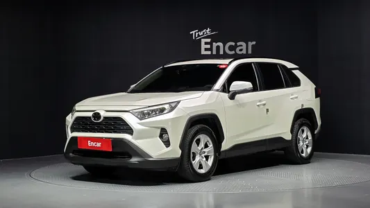 Toyota RAV4 5 2.5 2WD 2019