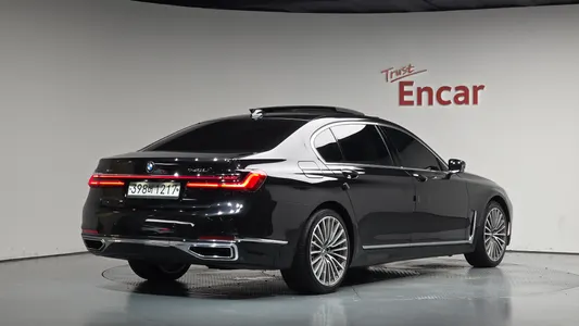 BMW 7 Series (G11) 740Li xDrive 2020