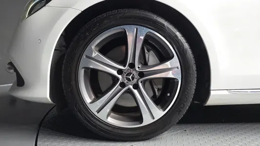 Mercedes-Benz E-Class W213 E300 2019 5