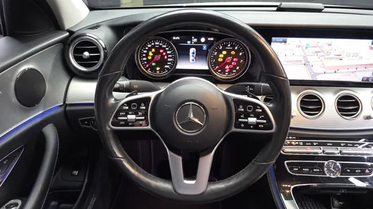 Mercedes-Benz E-Class W213 E300 2019 13