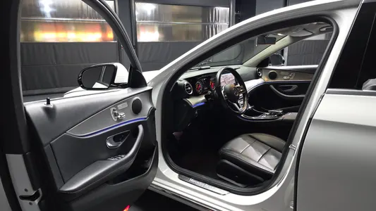 Mercedes-Benz E-Class W213 E300 2019 10