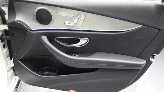 Mercedes-Benz E-Class W213 E300 2019 24