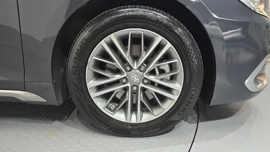 Hyundai IG 2.4 2018 21