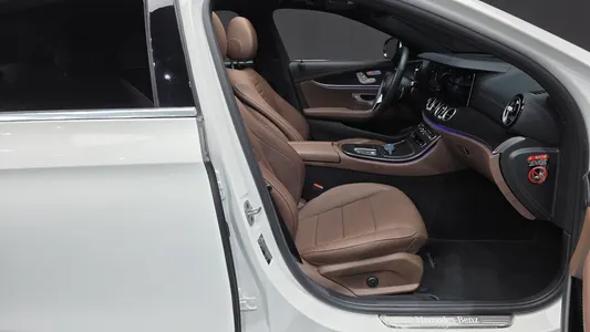 Mercedes-Benz E-Class W213 E250 AMG Line 2022 26
