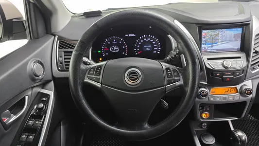 KG Mobility C 2.0 CVT 2WD 2014 13