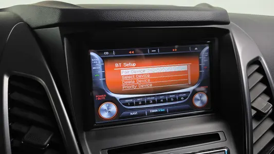 KG Mobility C 2.0 CVT 2WD 2014 16