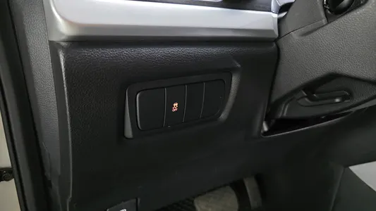 KG Mobility C 2.0 CVT 2WD 2014 27