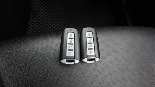 KG Mobility C 2.0 CVT 2WD 2014 28