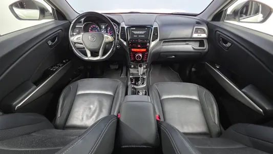 KG Mobility Tivoli LX 2WD 2015 7
