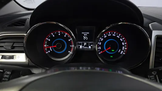 KG Mobility Tivoli LX 2WD 2015 8