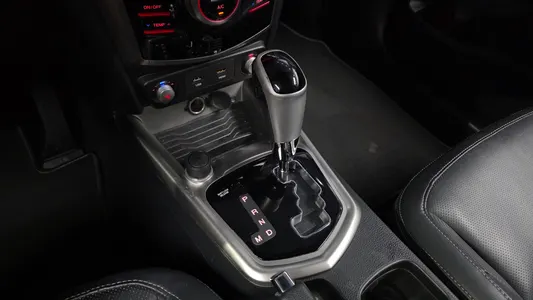 KG Mobility Tivoli LX 2WD 2015 9