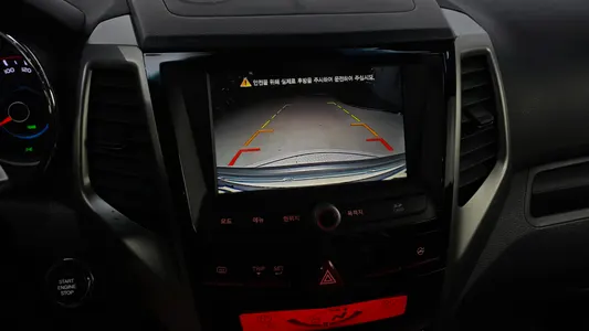 KG Mobility Tivoli LX 2WD 2015 15