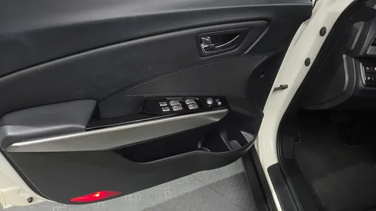 KG Mobility Tivoli LX 2WD 2015 27