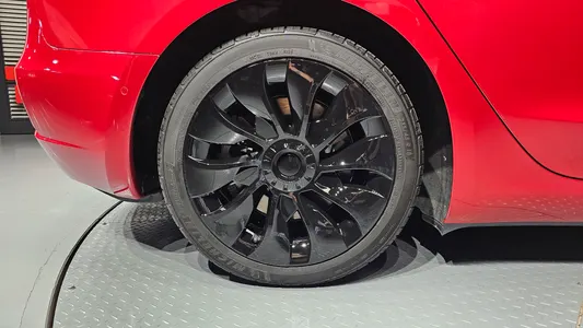 Tesla 3 AWD 2021 5