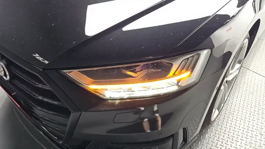 Audi S8 (D5) 4.0 TFSI LWB 2020 22