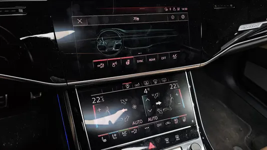 Audi S8 (D5) 4.0 TFSI LWB 2020 36