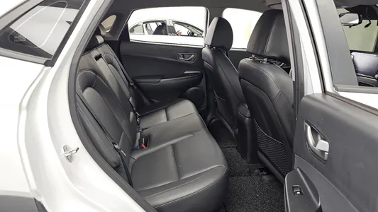Hyundai 코나 일렉트릭 2018 12