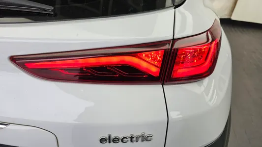 Hyundai 코나 일렉트릭 2018 23