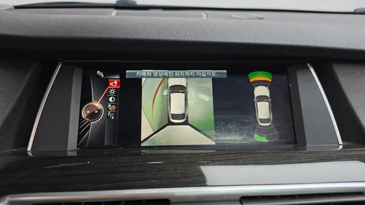 BMW 5 Series GT (F07) GT 30d xDrive 2015 15