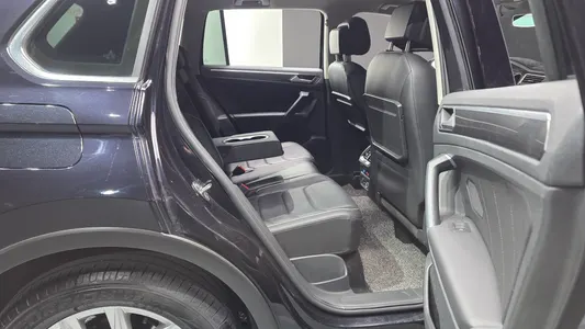 Volkswagen 2 2.0 TDI 2019 11