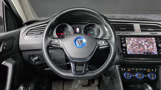 Volkswagen 2 2.0 TDI 2019 15