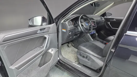 Volkswagen 2 2.0 TDI 2019 10