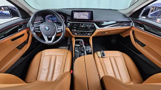BMW 5 Series (G30) 520i 2019 7
