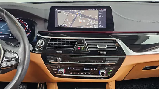 BMW 5 Series (G30) 520i 2019 20