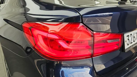 BMW 5 Series (G30) 520i 2019 23