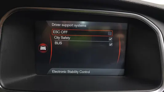 Volvo V40 D2 2015 16