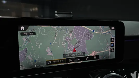 Mercedes-Benz GLB-Class X247 GLB220 2021 16