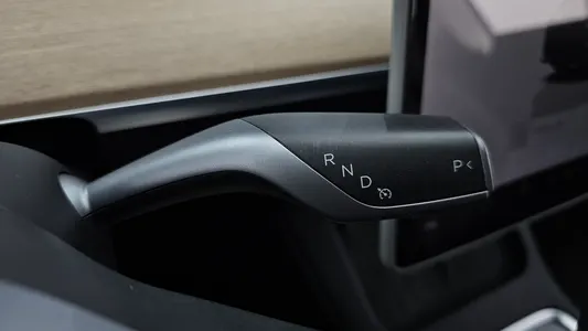 Tesla 3 AWD 2022 9