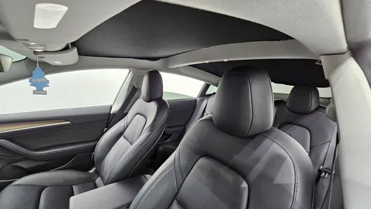 Tesla 3 AWD 2022 19