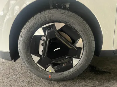 Kia 4 HEV 9 2026 7