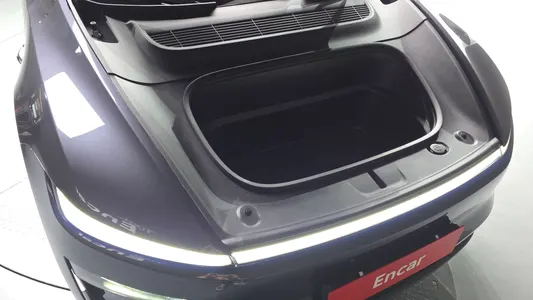 Tesla Y L AWD 2026 6