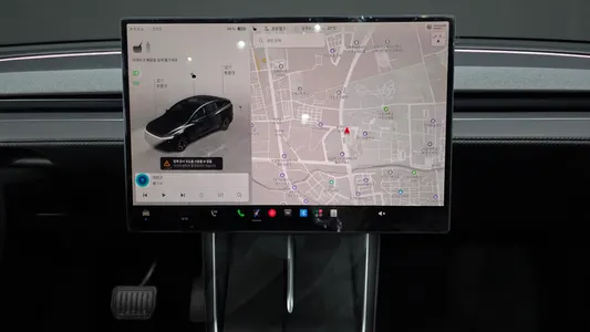 Tesla Y L AWD 2026 15