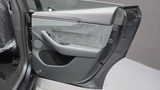 Tesla Y L AWD 2026 25