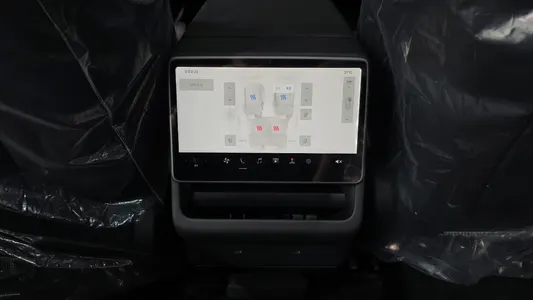 Tesla Y L AWD 2026 30