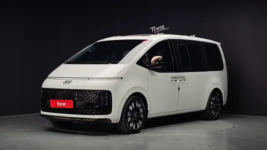 Hyundai Staria HEV 1.6 9 2025