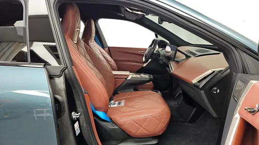 BMW iX xDrive50 2023 11