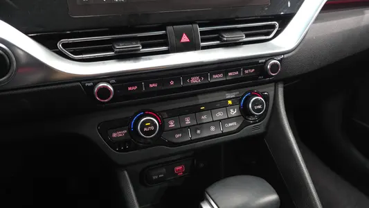 Kia 니로 1.6 HEV 2021 17