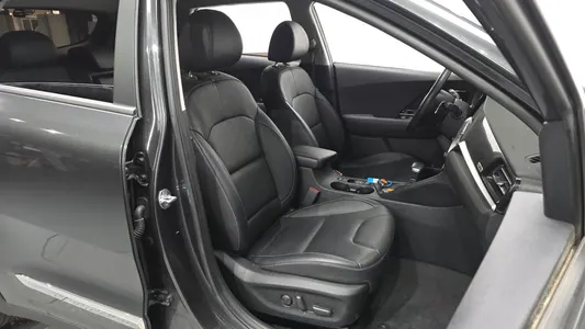 Kia 니로 1.6 HEV 2021 26