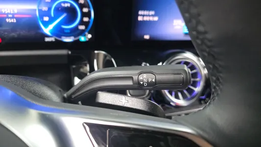 Mercedes-Benz EQA H243 EQA250 2025 8