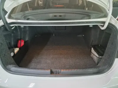 Volkswagen 제타 2.0 TDI 2011 8
