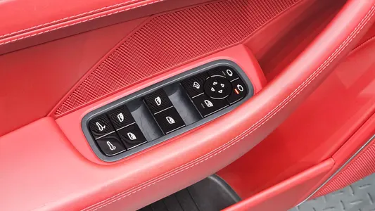 Porsche (971) 3.0 AWD 2020 30